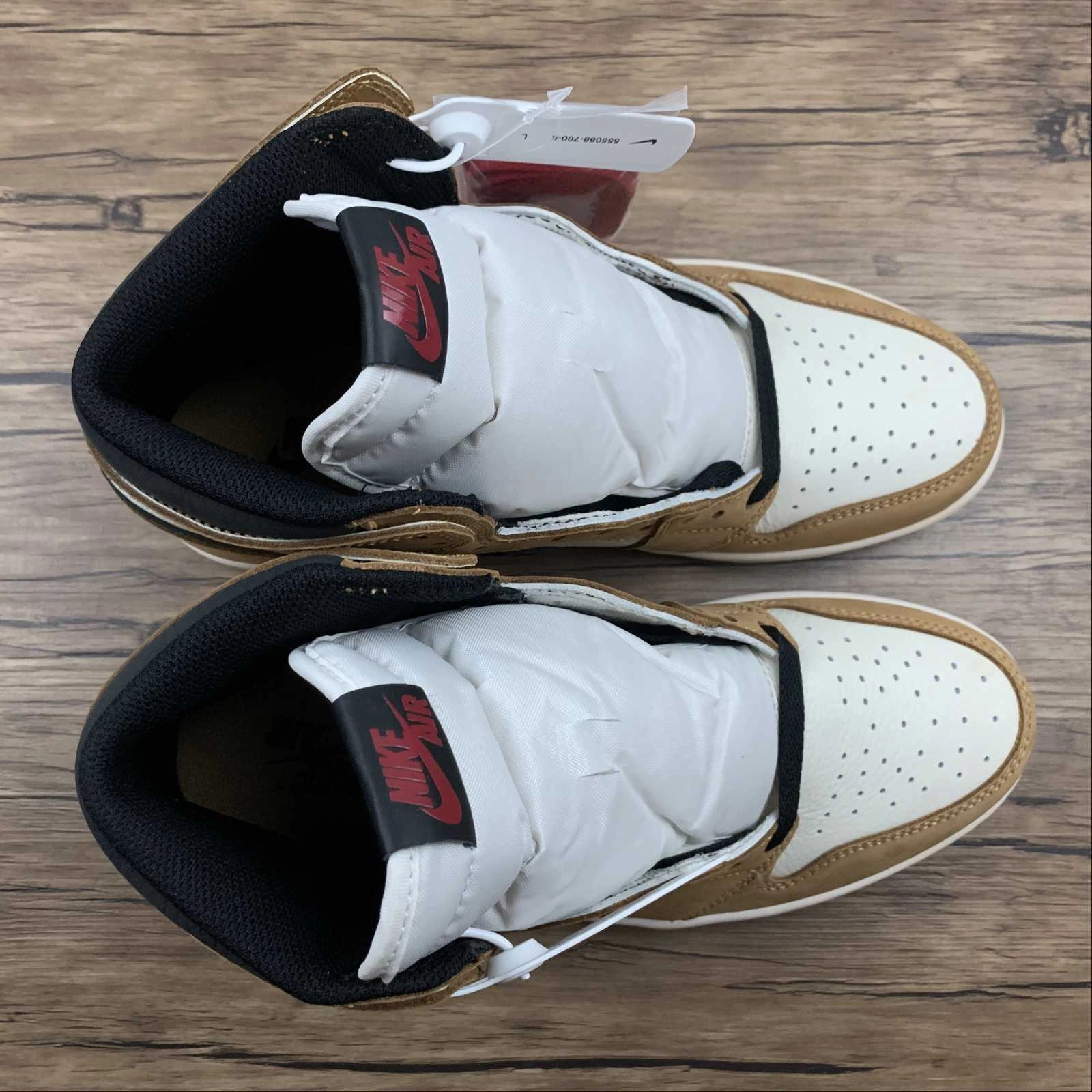 Air Jordan 1 Retro High OG Golden Harvest Black Sail (2021) 555088 700 Season Ready