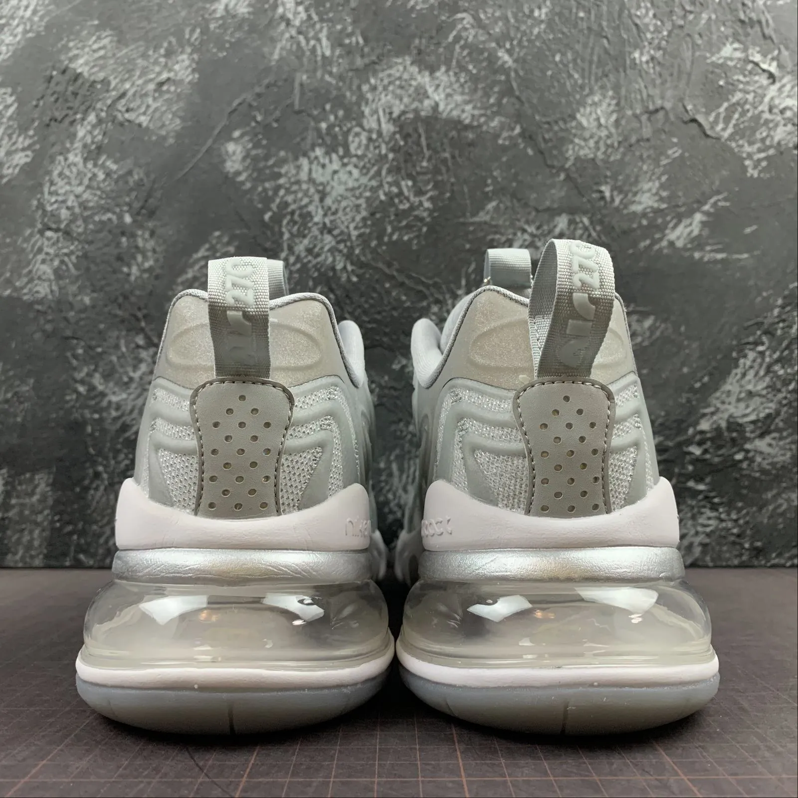 Air Max 270V3 Black Tech Lightning Silver Noctilucent CD0118-600 heavy - duty construction shoes