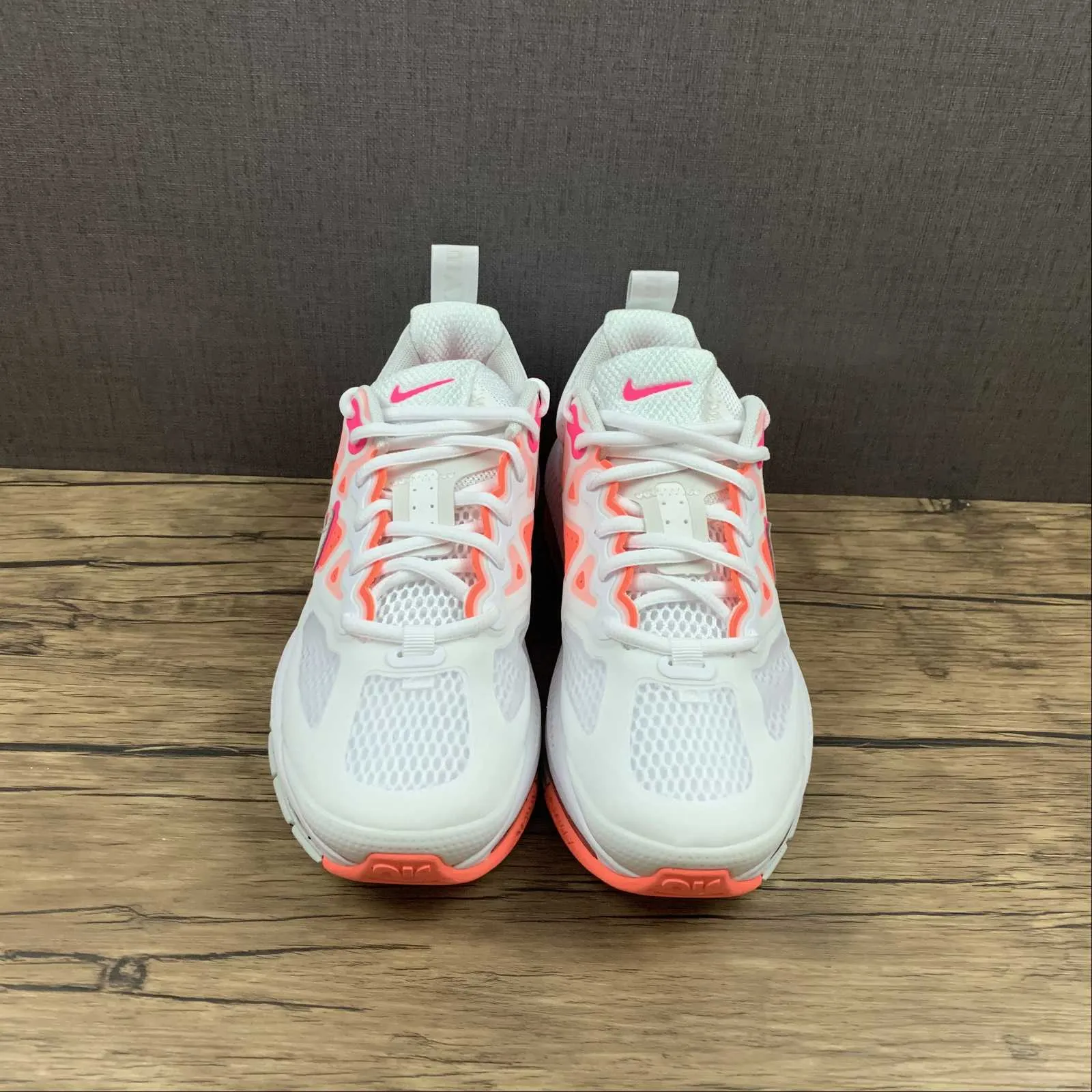 Huge functionality budget - brand shoes Air Max Genome White Platinum Tint