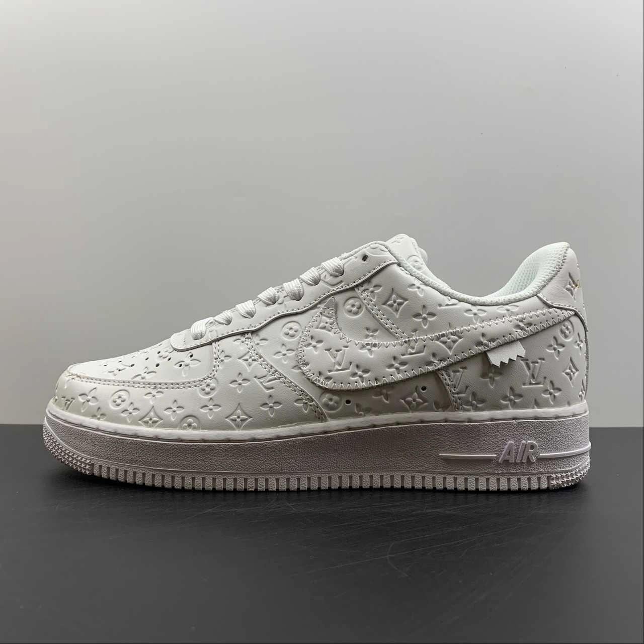 Smart Vibe LV x Air Force 1 07 Low White Metallic Gold LD0212