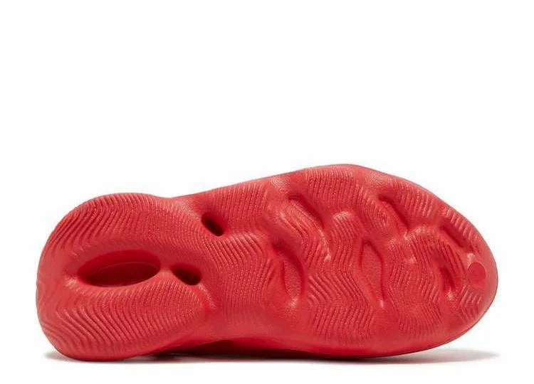 Yeezy Foam RNNR Vermillion (Kids) Comfort quality