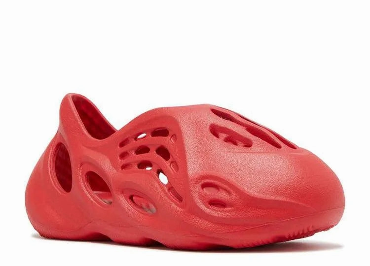 Yeezy Foam RNNR Vermillion (Kids) Breathable Sole Rest Walk
