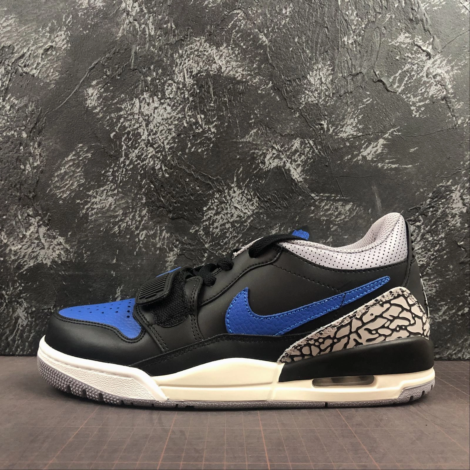 Air Jordan Legacy 312 Low Royal CD7069 041 Composite Layer Midsole 3D Knit Structure