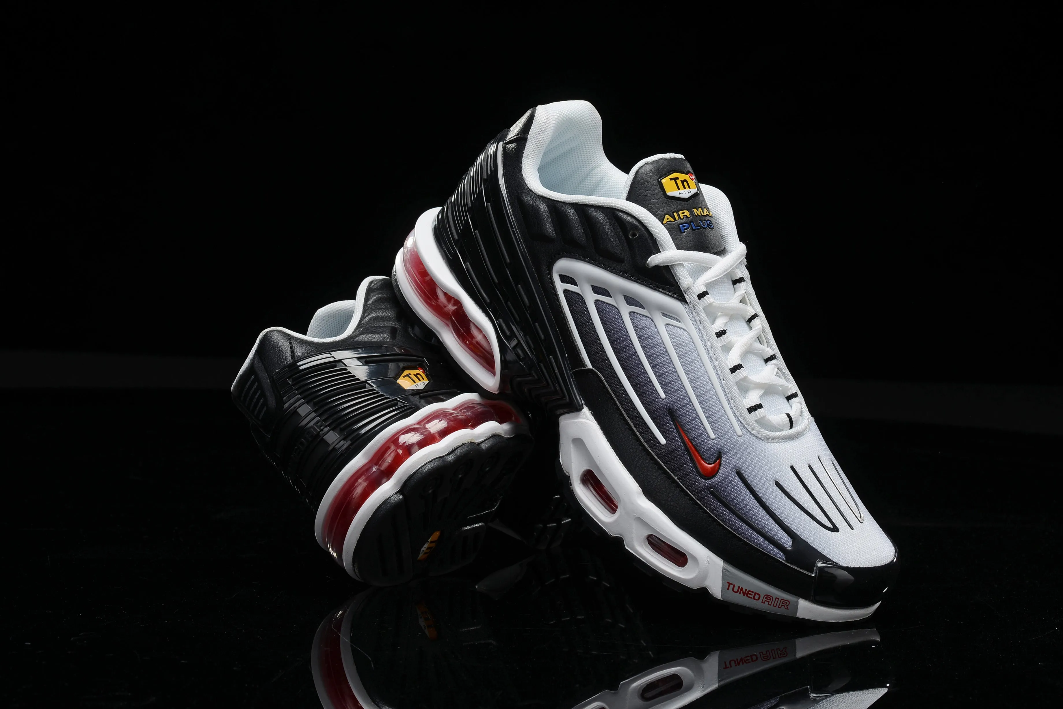 matte running option Air Max Plus 3 Strip Wave CD7005-004