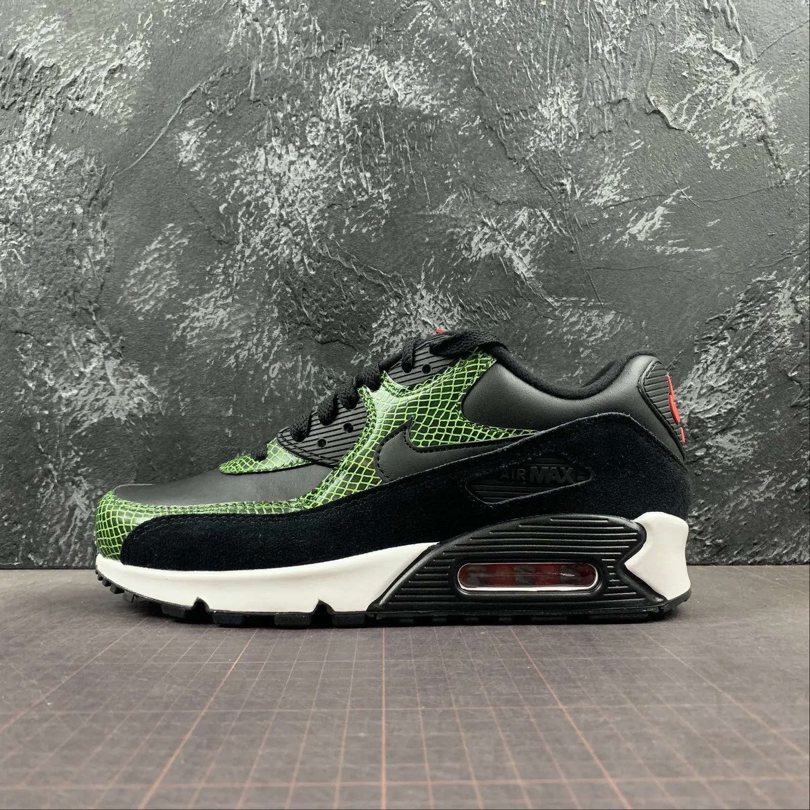 seamless socks liner Stable Heel Air Max 90 Green Python Black Cyber Fir CD0916-001