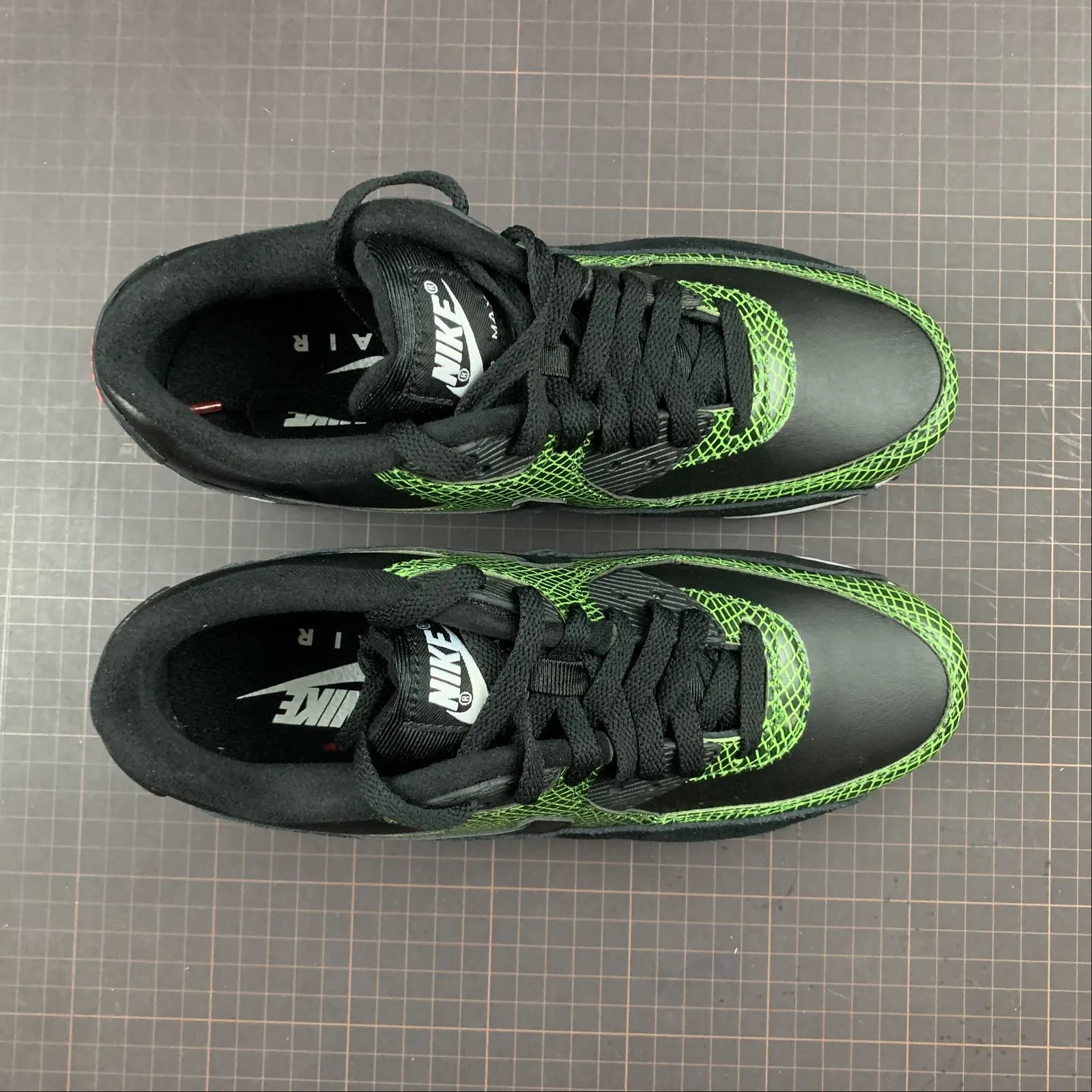 non - sponsored shoes Air Max 90 Green Python Black Cyber Fir CD0916-001