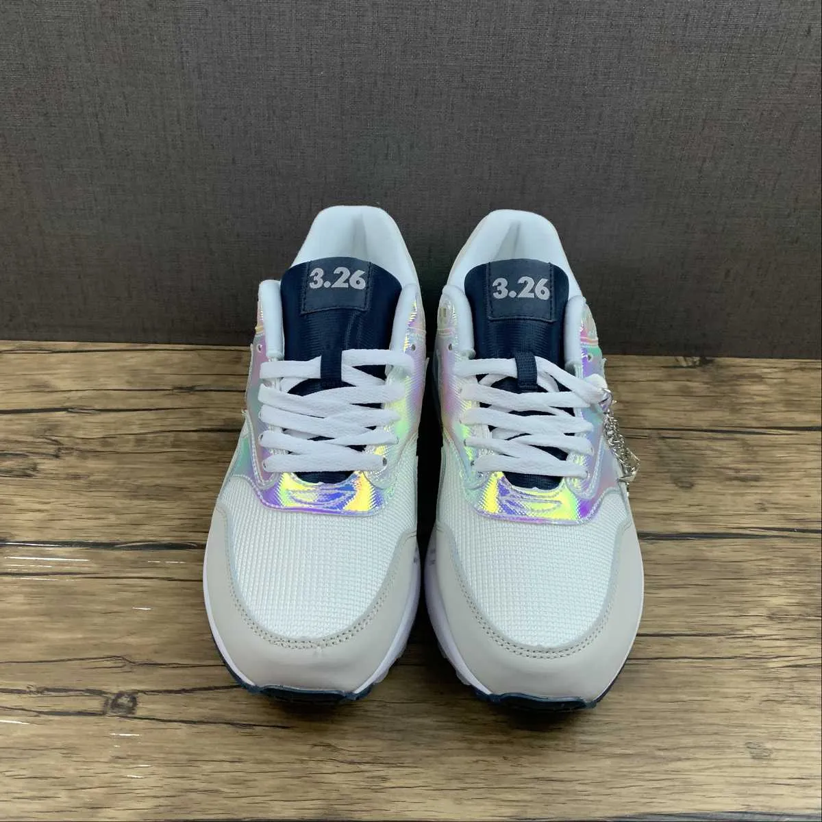 Under Armour Charged Assert durable rubber shoes Air Max 1 AMD Summit White Light Bone Light Smoke Grey DQ9326-100