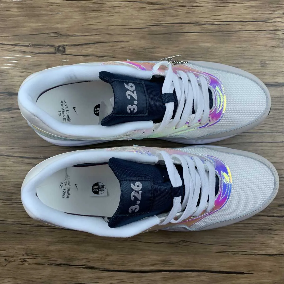 Air Max 1 AMD Summit White Light Bone Light Smoke Grey DQ9326-100 cushioned shoe qualities