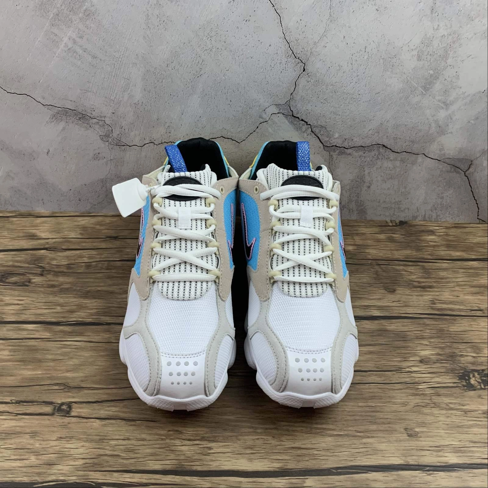 amateur runner use Air Zm Spiridon Cg 2 Stussy Gray Blue Pink CW7482-100