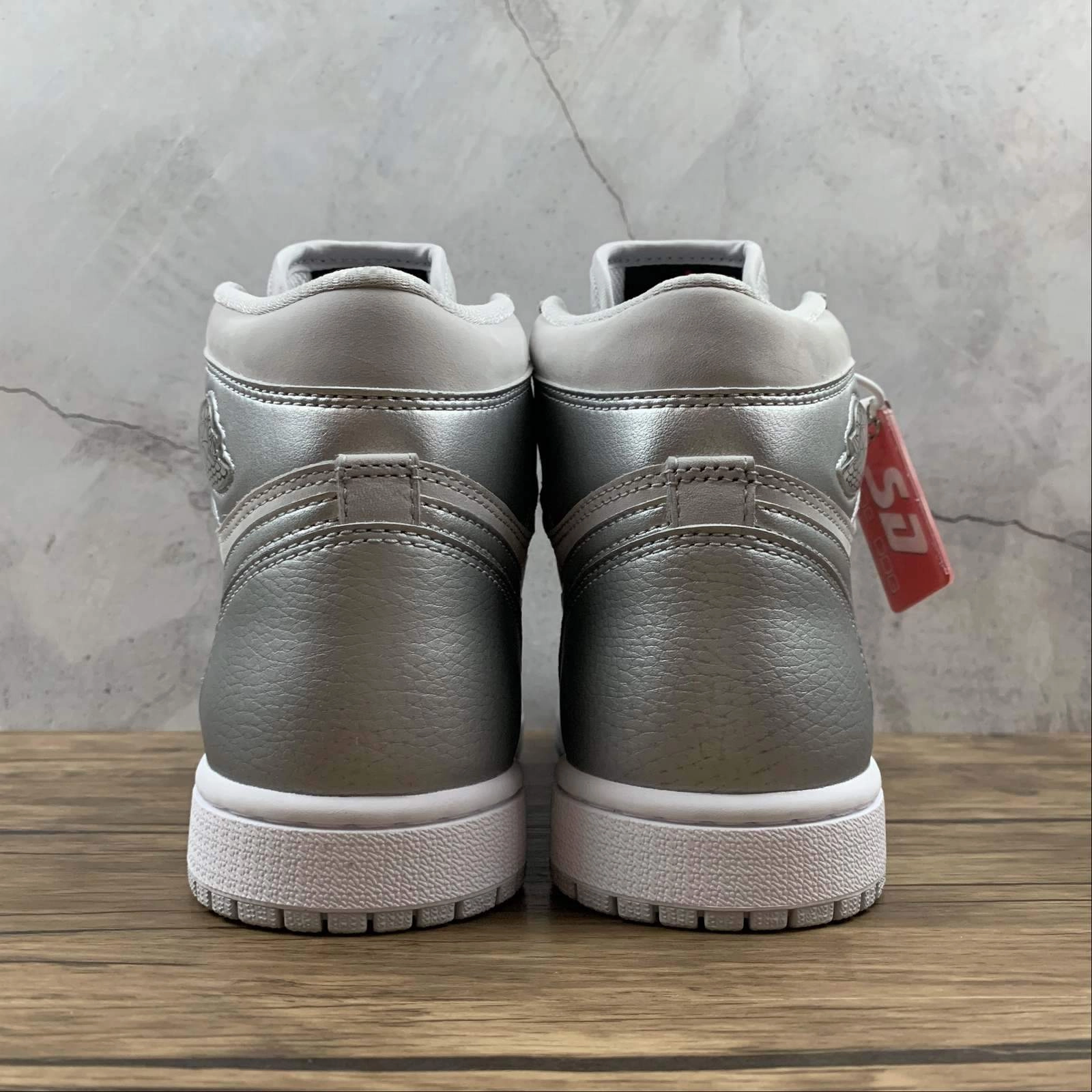 Stretch Knit Upper Durable Wear Air Jordan 1 High OG CO JP Neutral Grey Metallic Silver DC1788-029