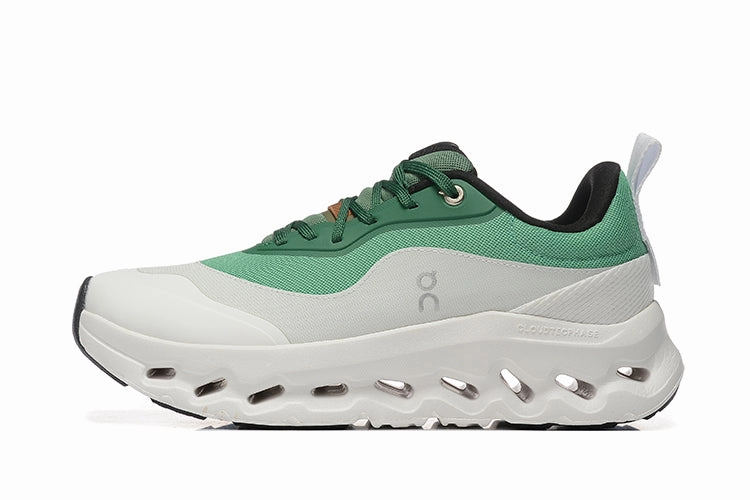 ON CLOUD x LOEWE Padded Step Anatomical Toe Box