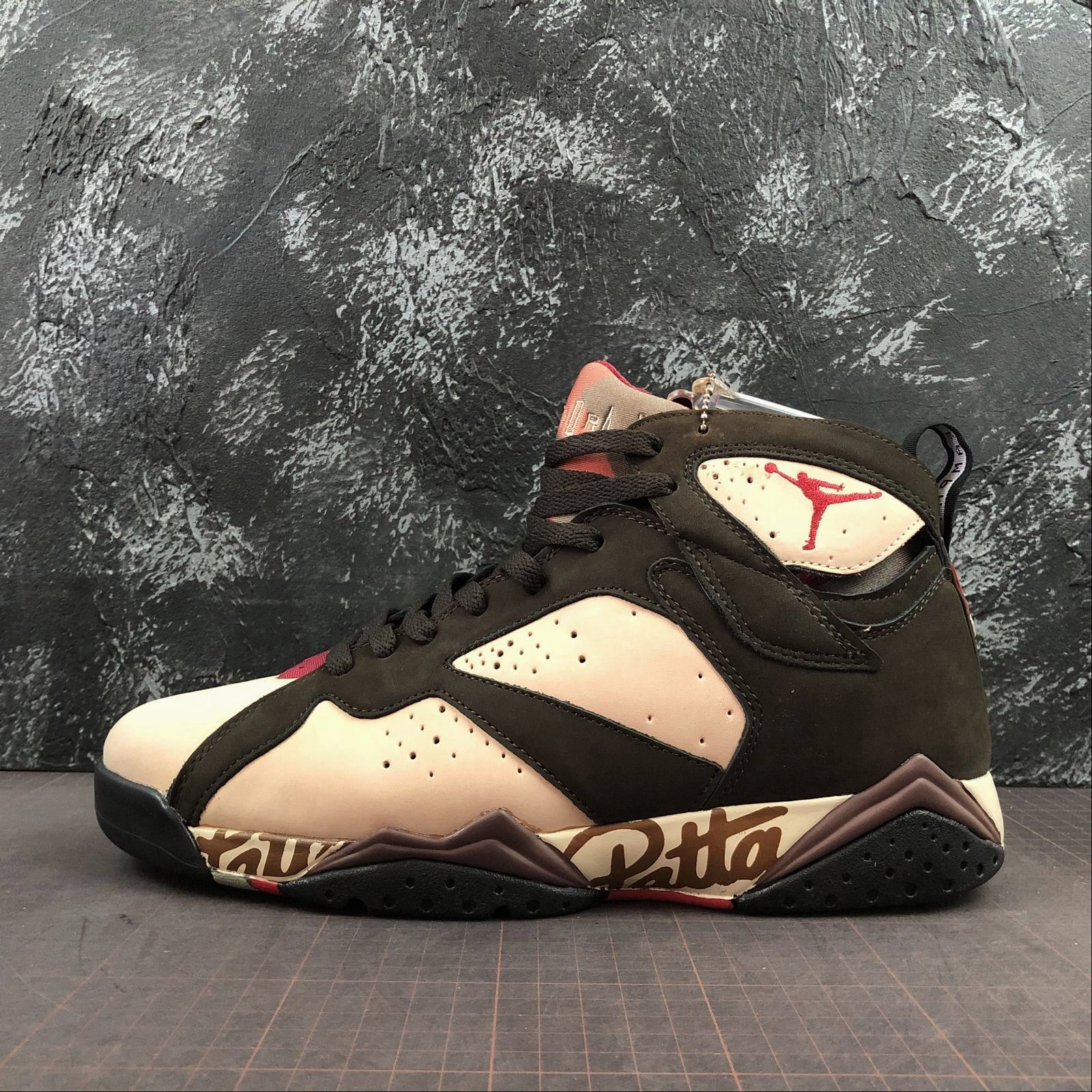 Adaptive Flex Grooves Air Jordan 7 Retro Patta rosa