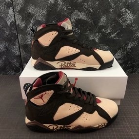Air Jordan 7 Retro Patta rosa perforated upper