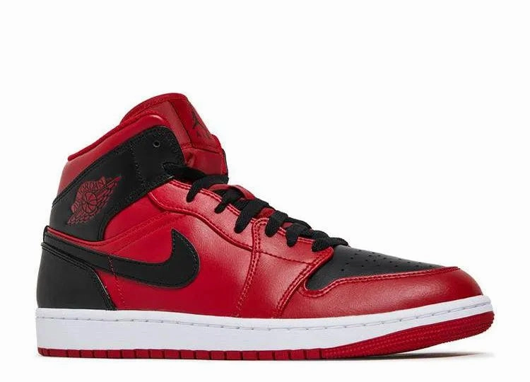 Air Jordan 1 Mid Reverse Bred Test Step