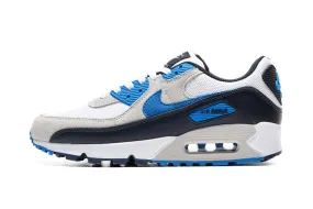 well - fitting design dirt - path running shoes Nike Air Max 90