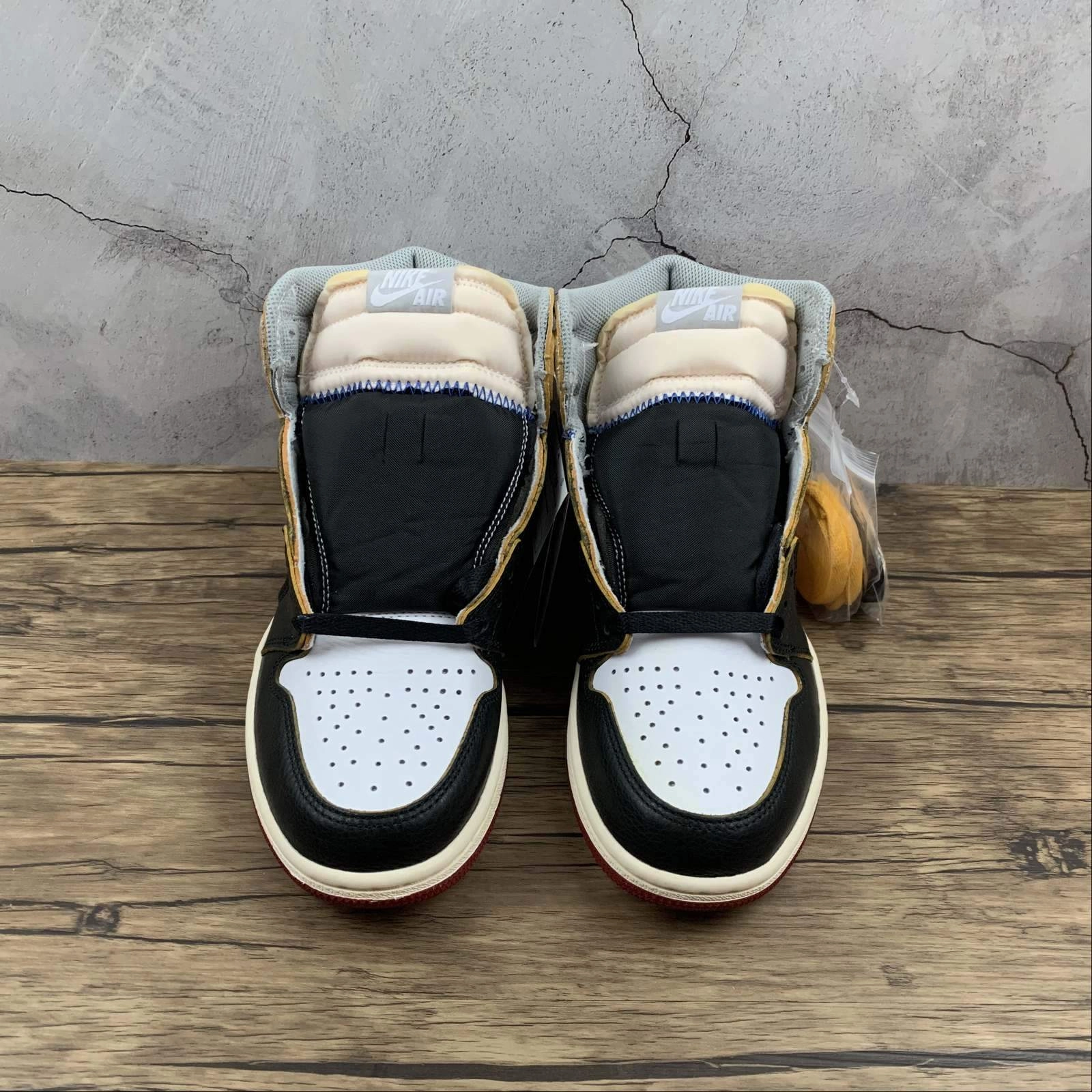 Air Jordan 1 Retro High NGR UN White Black-Varsity-Red BV1300-106 Flexible Torsion Foot Freedom