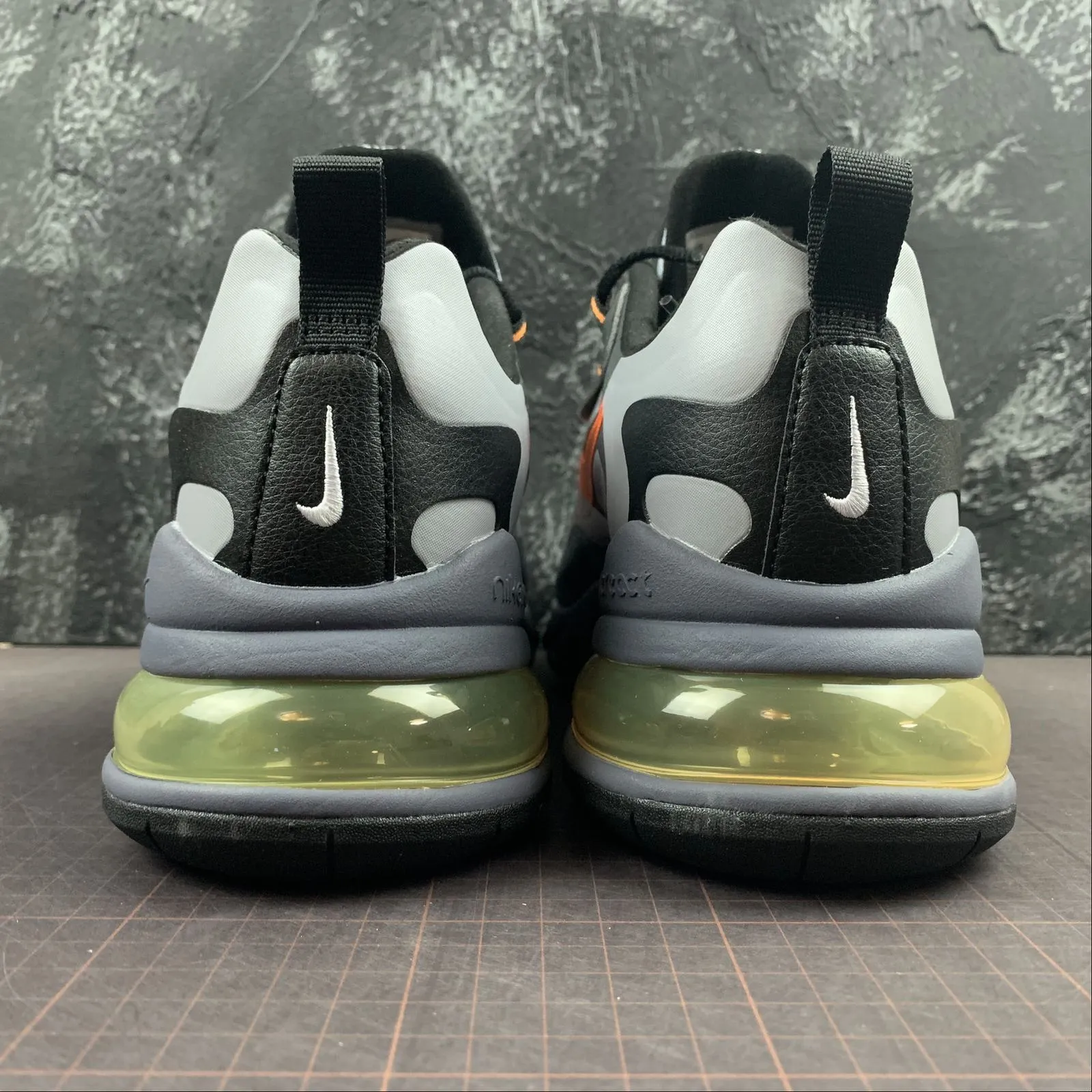 Breathable fabric road durability Air Max 270 React Wolf Grey Total Orange-Black CD2049-006