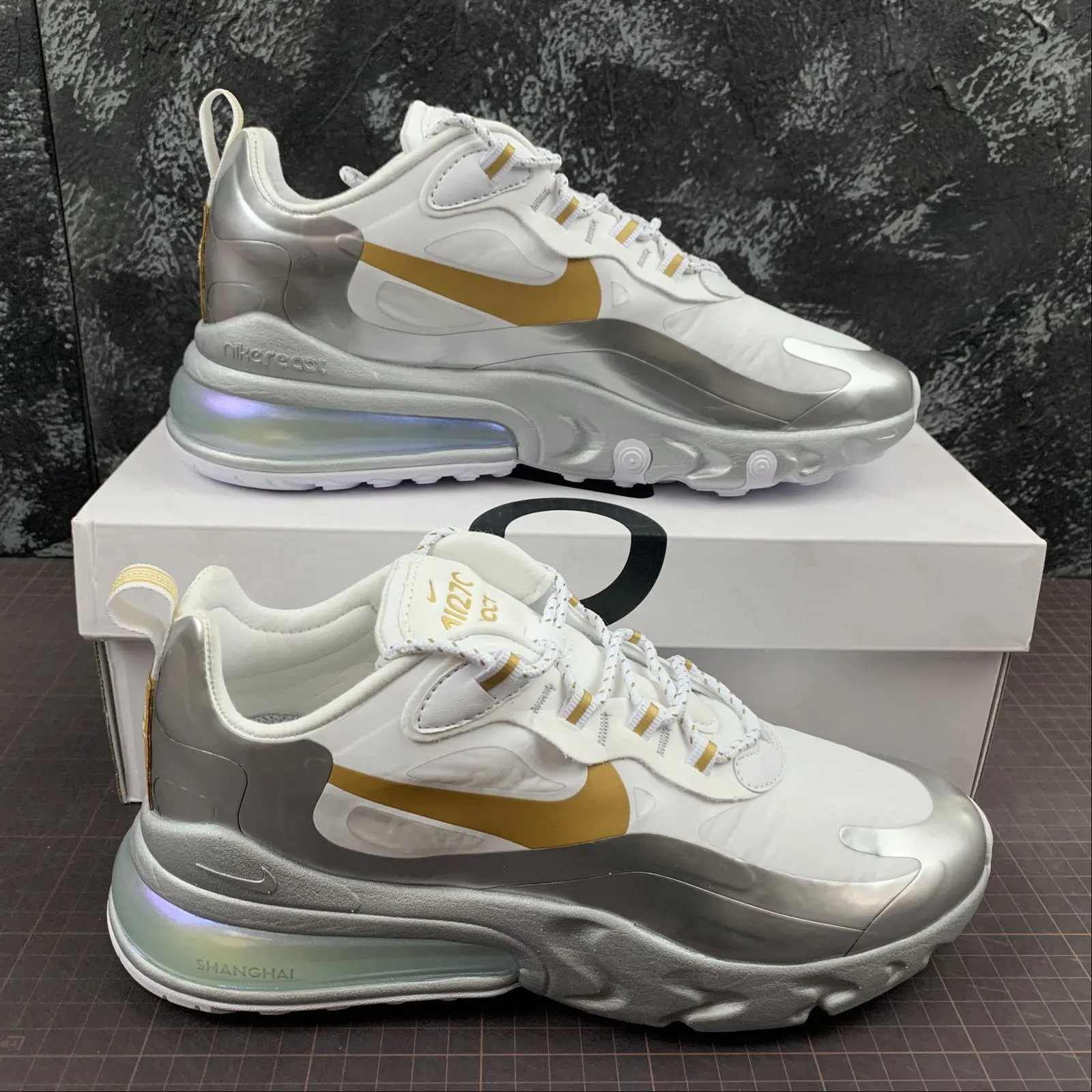 MidTop Air Max 270 React White White-Metallic Sliver CQ4597-110