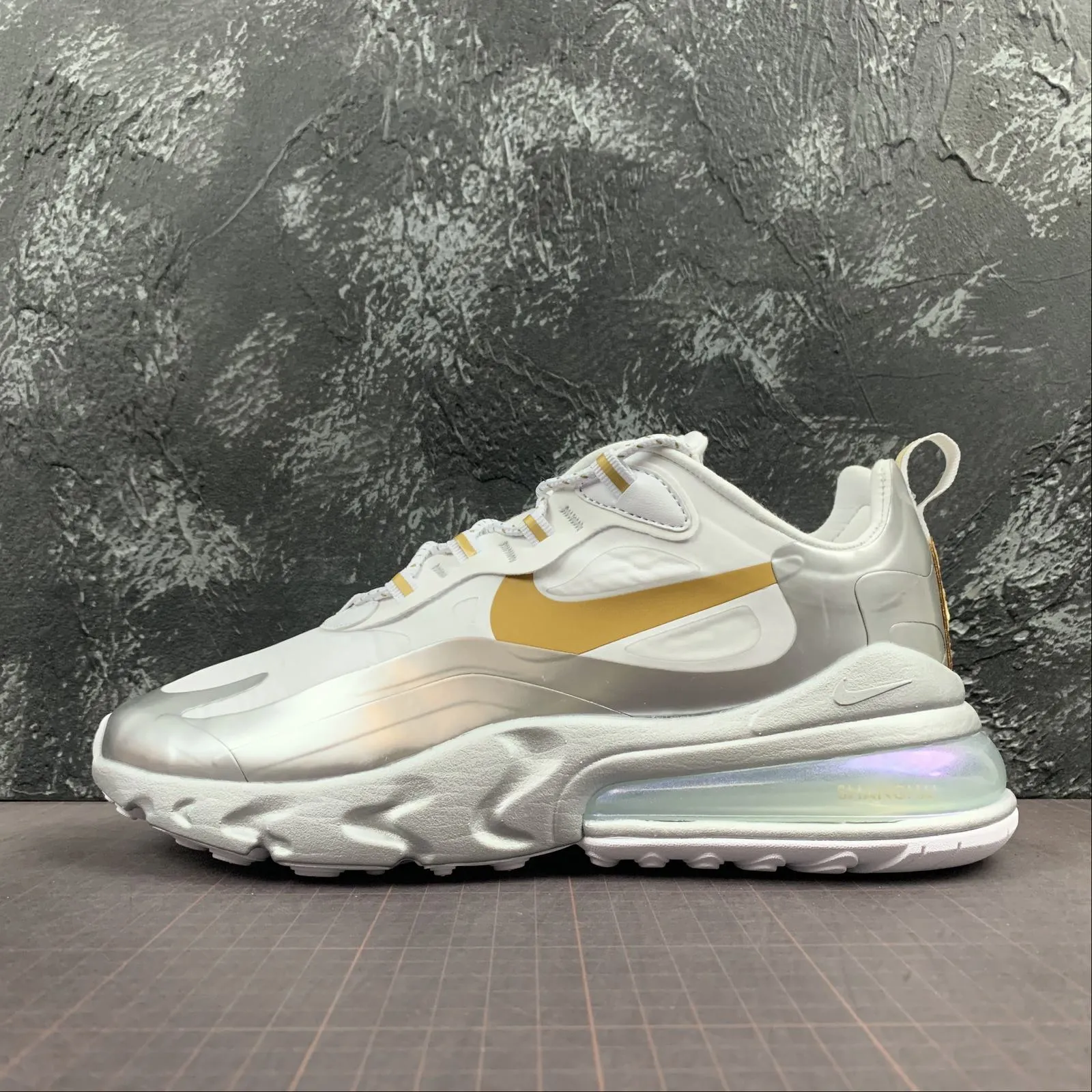 foggy - day shoes Air Max 270 React White White-Metallic Sliver CQ4597-110