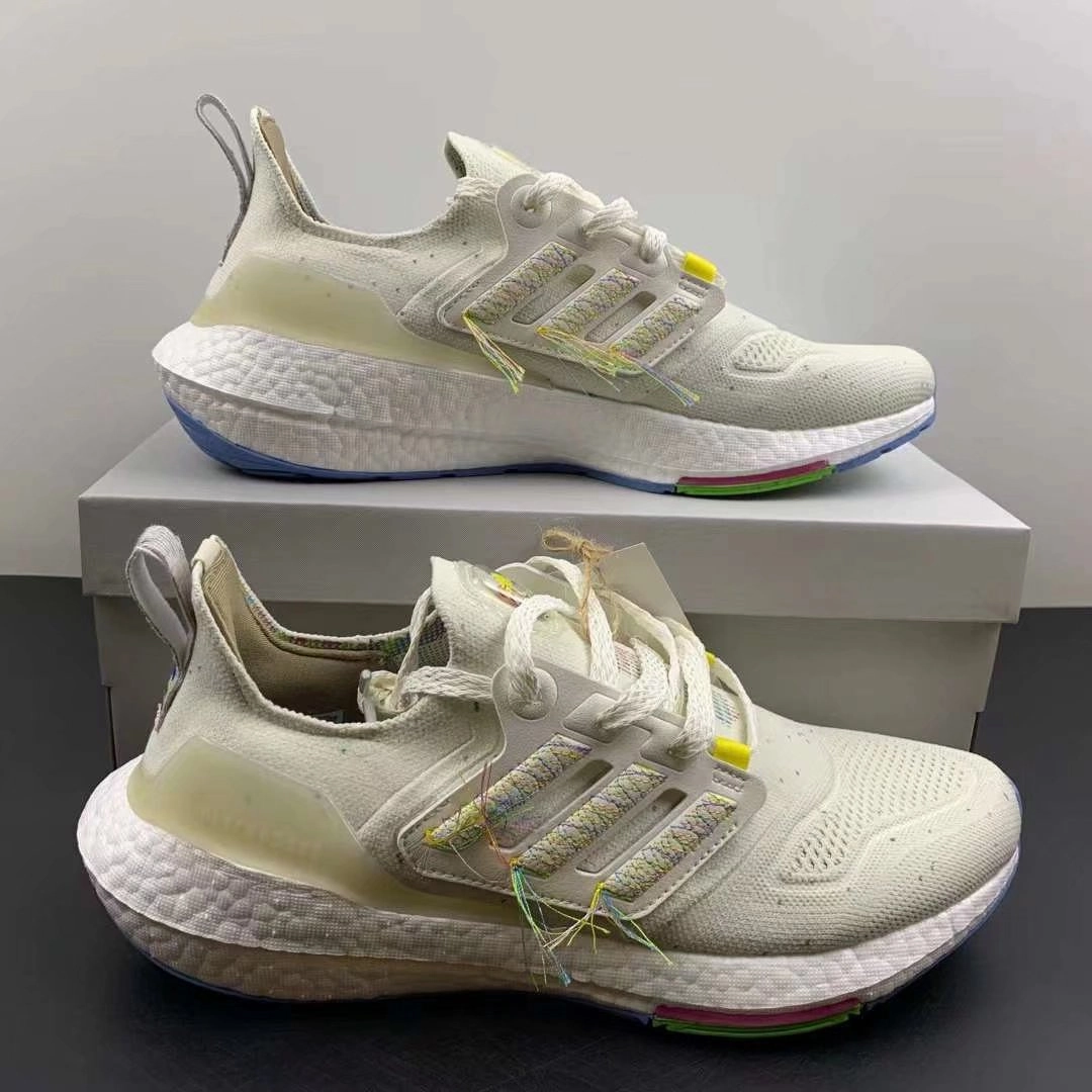 Flex Grip Durable Outsole Construction Adidas UltraBoost 22 White Light Yellow