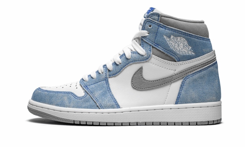 Air Jordan 1 Retro High OG Hyper Royal Versatile