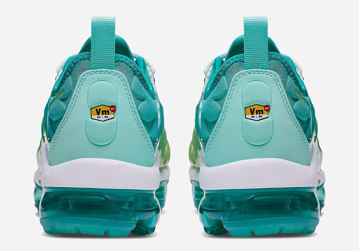 Smooth Internal Seams Active Use Nike Air Vapormax Plus VM