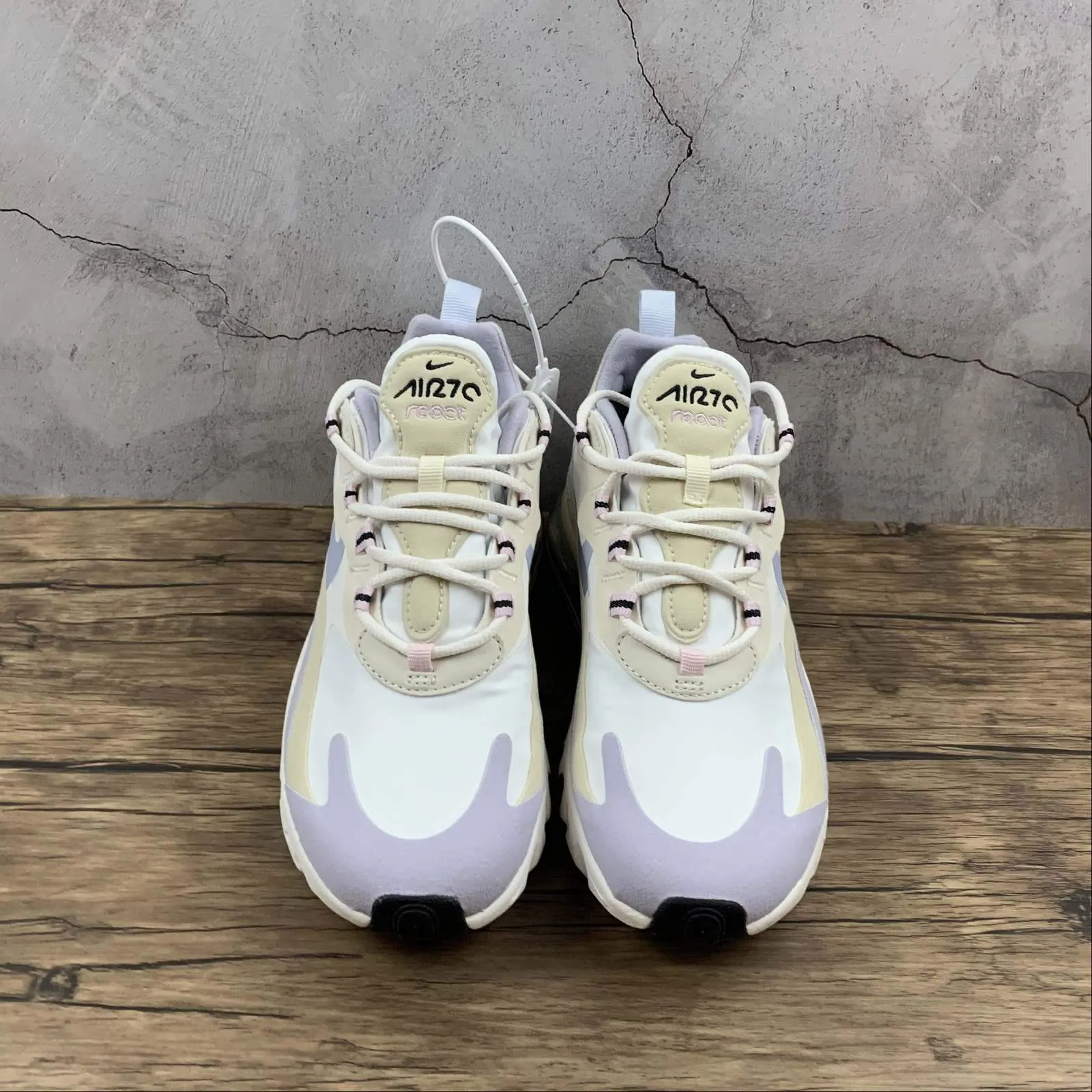 Air Max 270 React Summit White Ghost-Fossil-Sail CT1287-100 lace - up design True to size