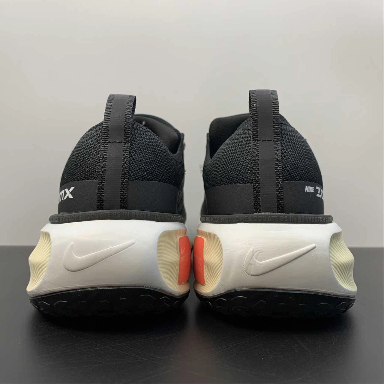 Balanced Landing ZoomX Invincible Run FK 3 Black White DR2615-001