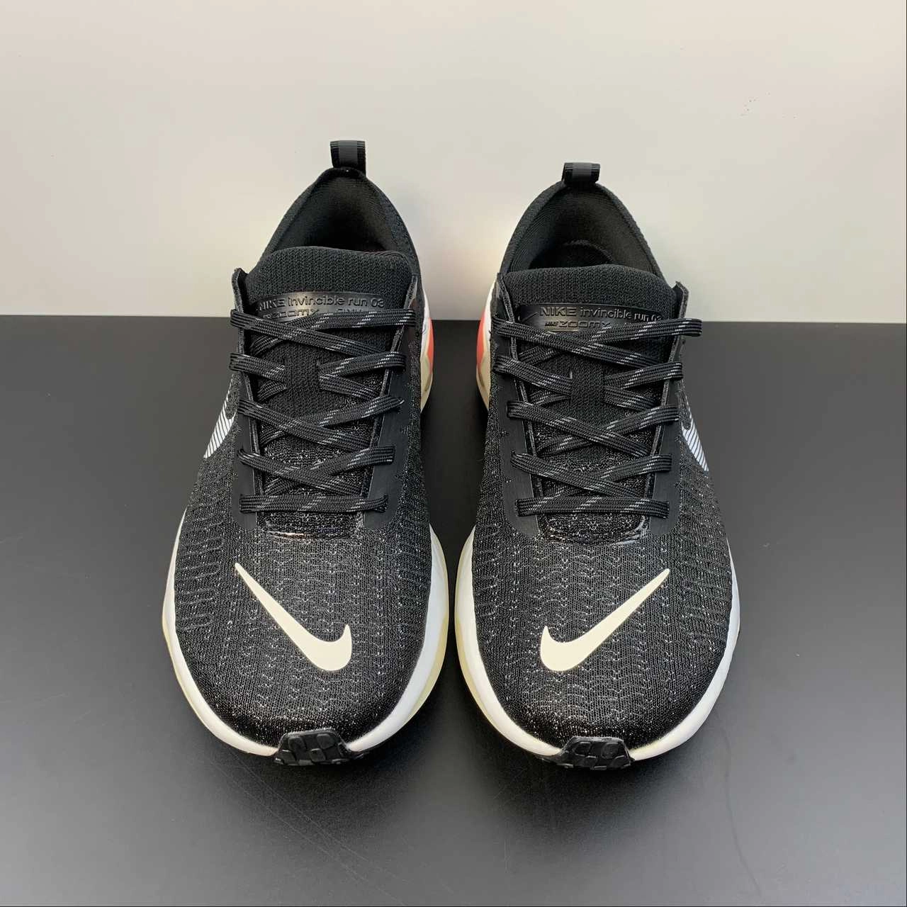 ZoomX Invincible Run FK 3 Black White DR2615-001 Flexible enough for stretching and plyometric drills