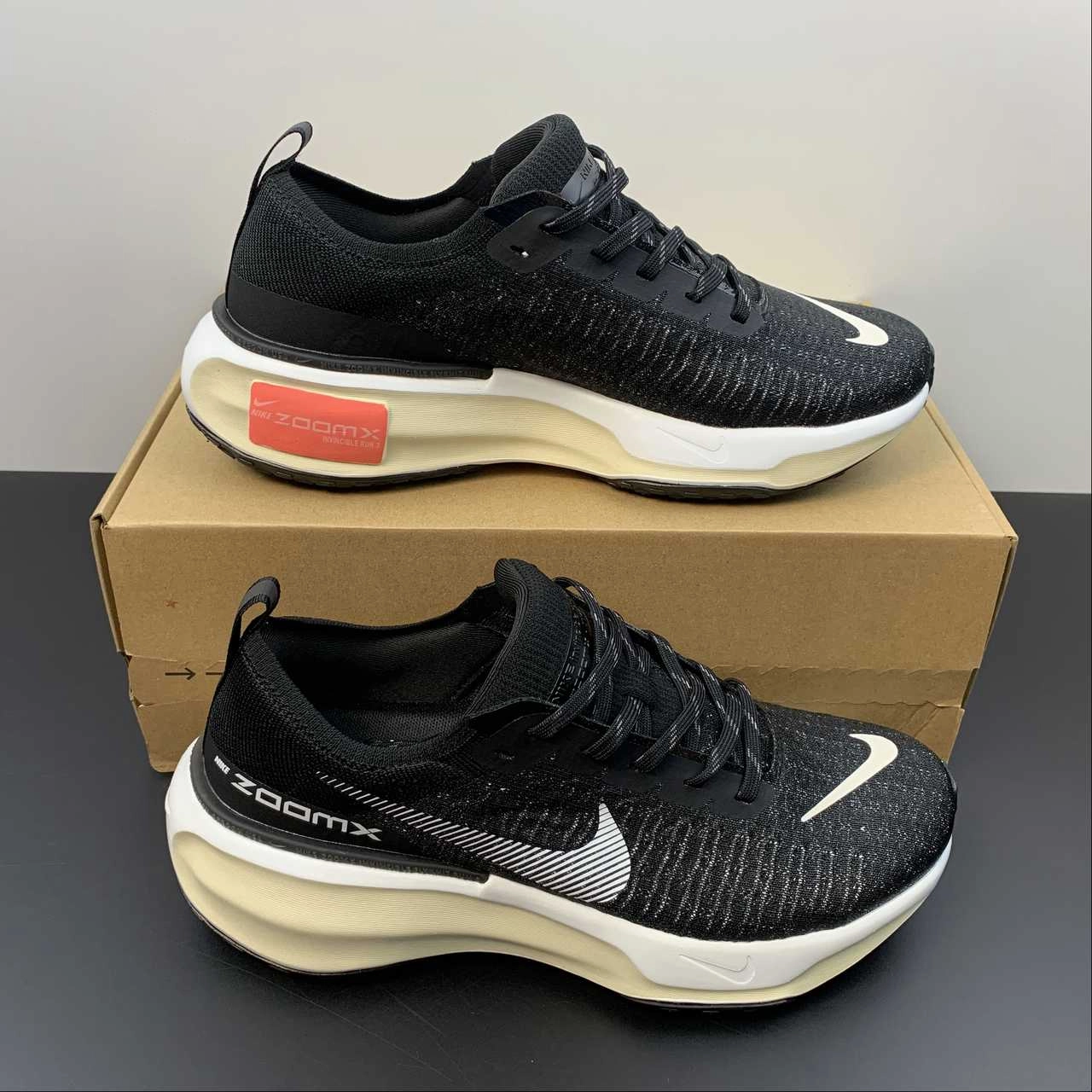 Minimal Design Slim Cushion ZoomX Invincible Run FK 3 Black White DR2615-001