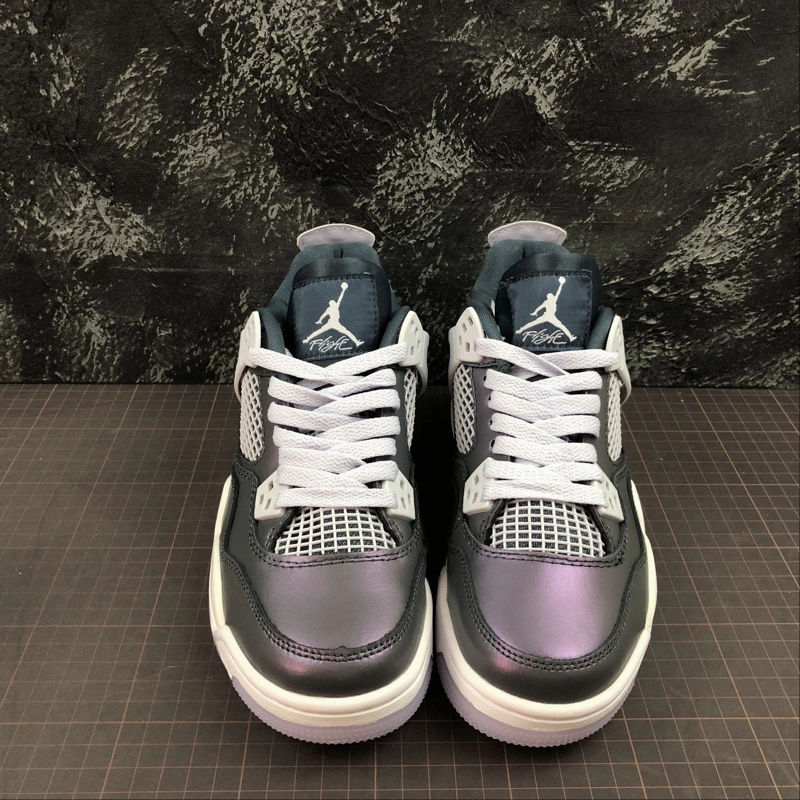 Air Jordan 4 Retro SE (GS) Monsoon Blue Armony Blue BQ9043-400 Comfort Benefit Everyday Wear