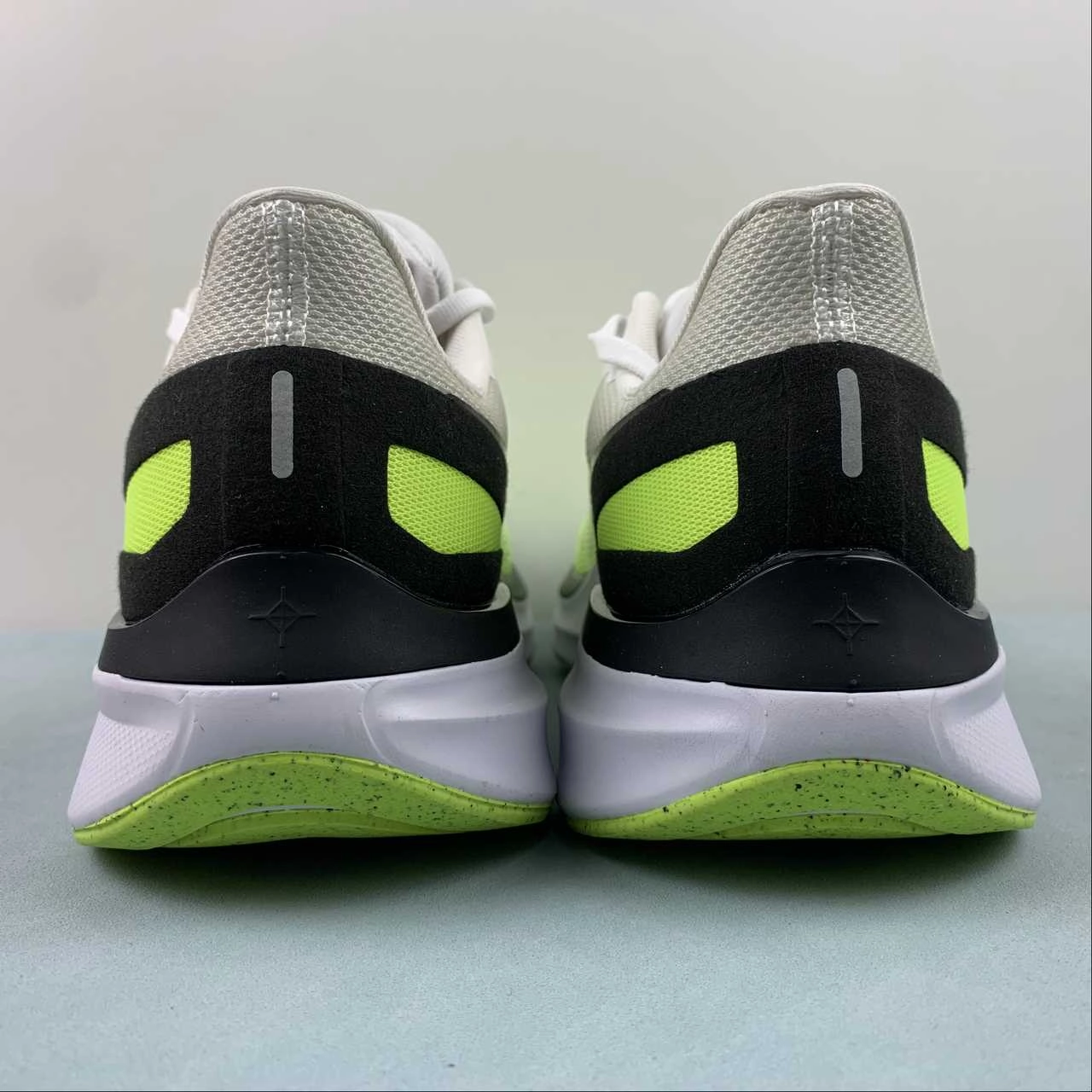 Outsole Control Trendy Air Zoom Structure 25 White Volt Phantom Black DJ7883-100