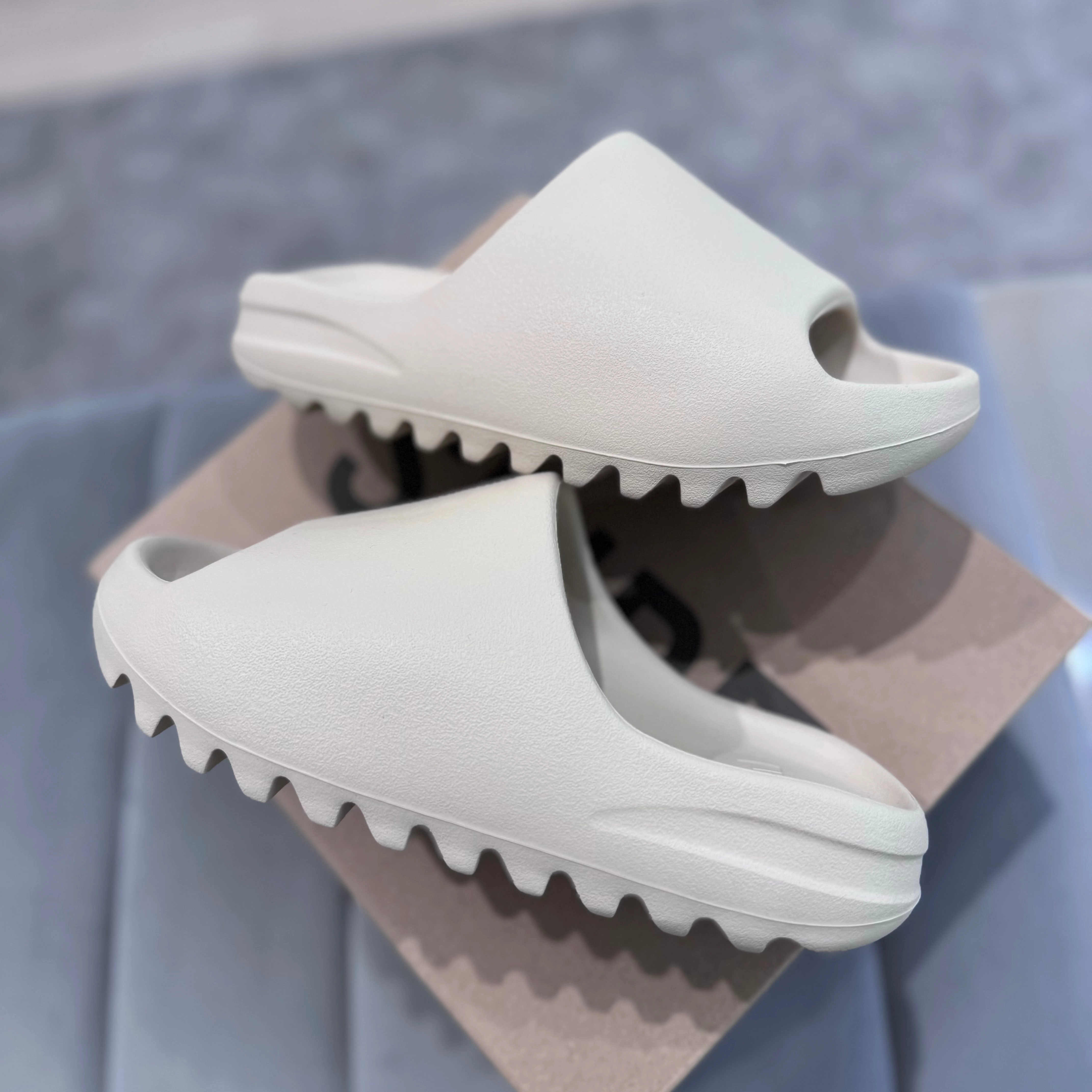 Sturdy Construction All Purpose YEEZY SLIDE ??BONE??