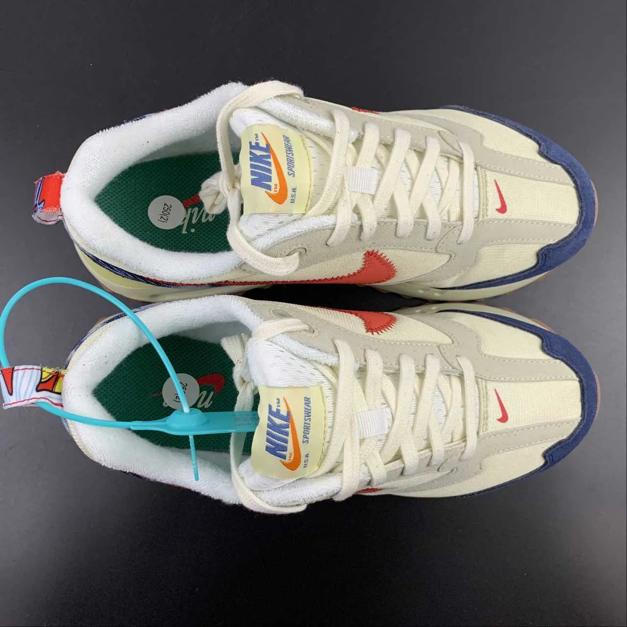 warm - weather running shoes Air Max Dawn Coconut Milk Red Navy DV1487-162