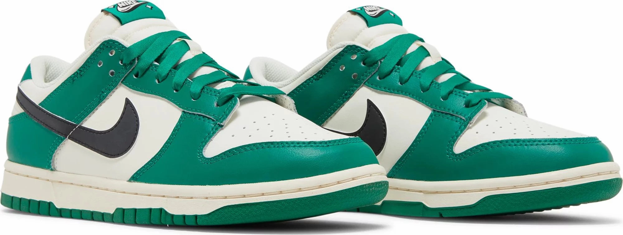 Breathable mesh construction Nike Dunk Low Lottery Pack Malachite Green