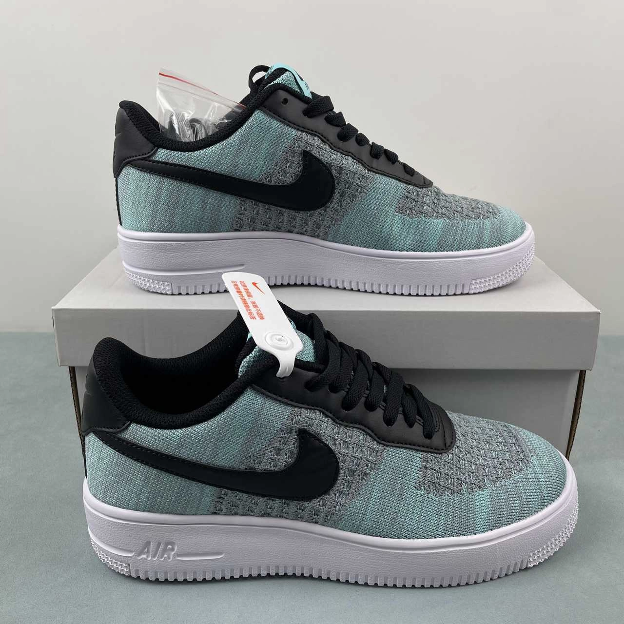 Pet Walk Morning Hike Air Force 1 07 Low Flyknit 2.0 Turquoise Black CI0051-600