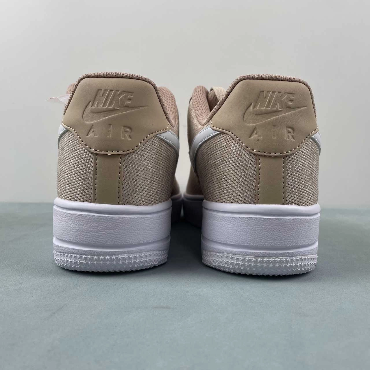 Lightweight Walk Air Force 1 07 Low Flyknit 2.0 Pink & White CI0051-200