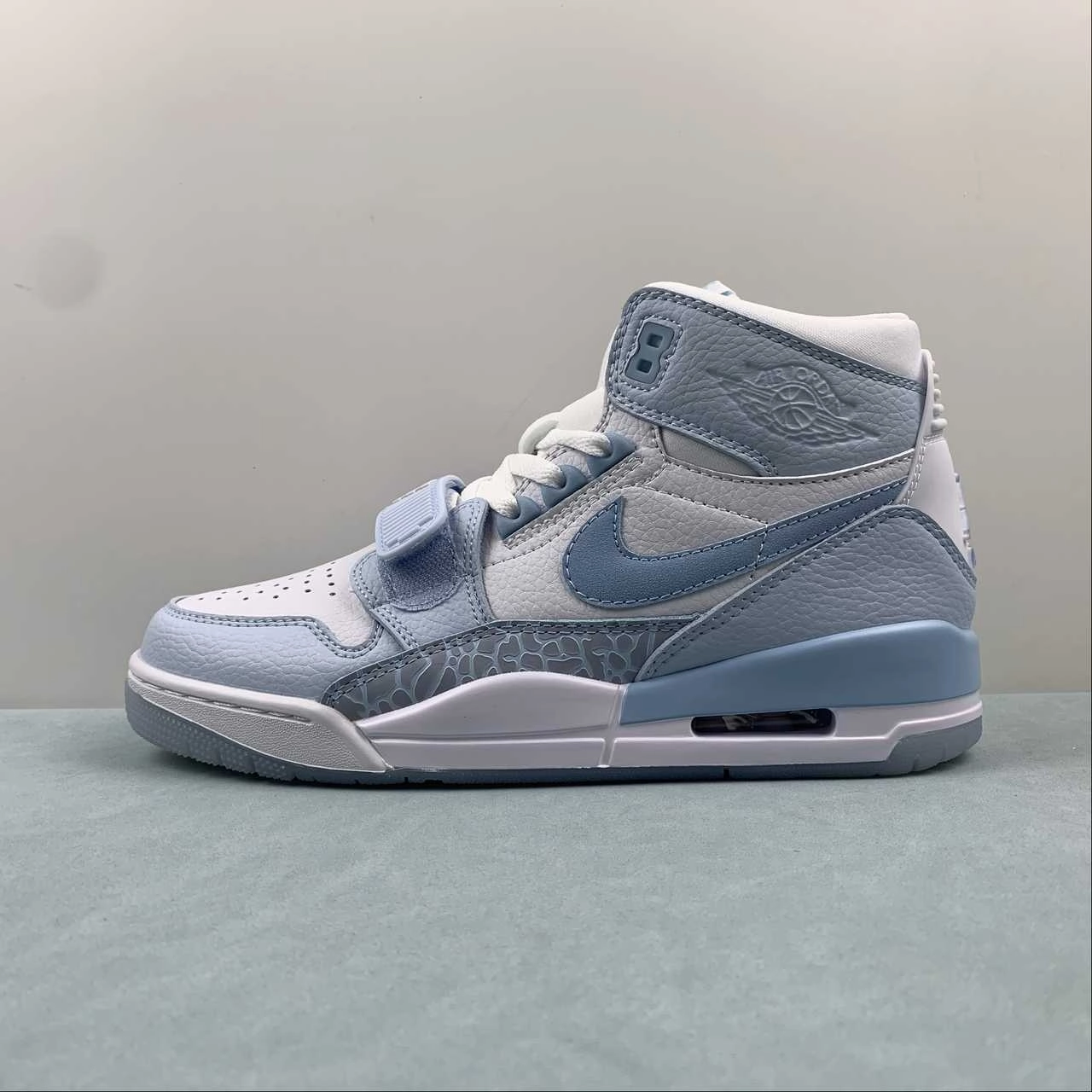 Optimal Flexibility Air Jordan Legacy 312 High White Blue Gray FV8118-141