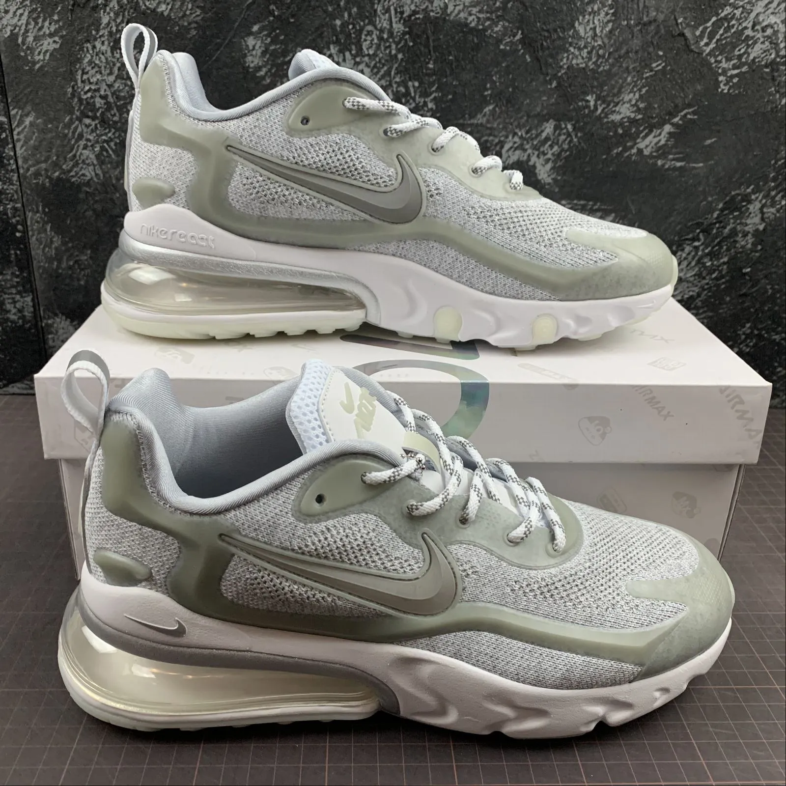 Instant Comfort Air Max 270V2 Black Tech White Grey AO4971-106