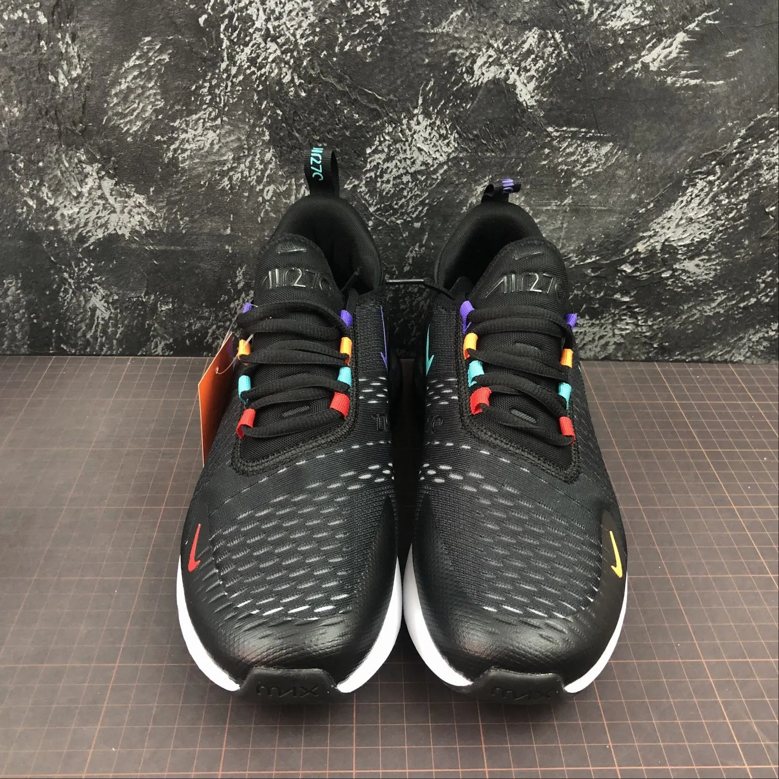 running convenience running in a glass bridge area shoes Air Max 270 Black Seven Revising CH7077-005