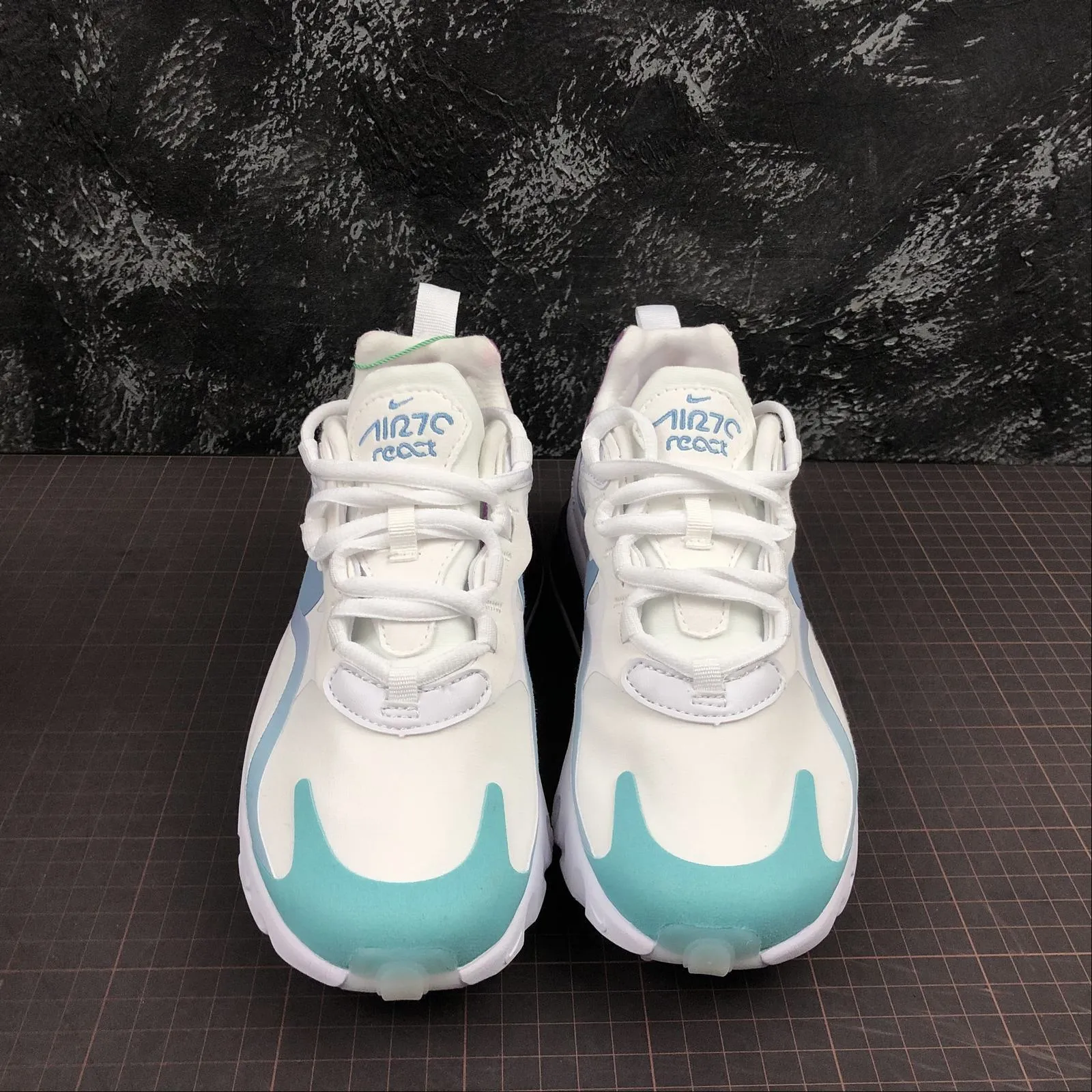 Speed - running summer running shoes Air Max 270 React Gradient Purple AO6174-101