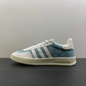 Stable Midsole Adidas x Gucci Gazelle Light Blue