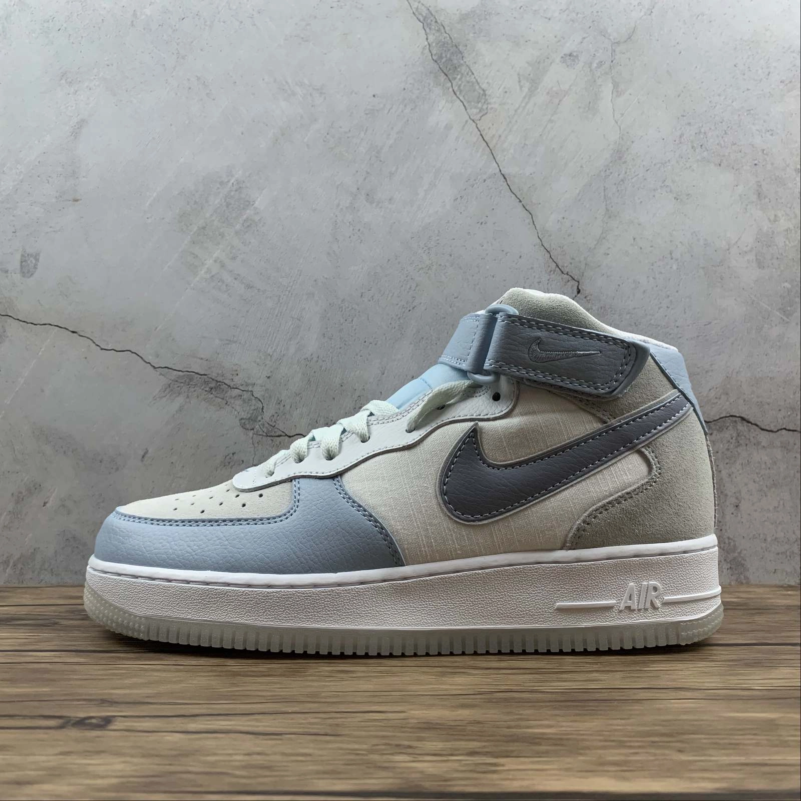 Air Force 1 07 Mid Light Armory Blue Obsidian Mist AO2425-500 Urban Choice