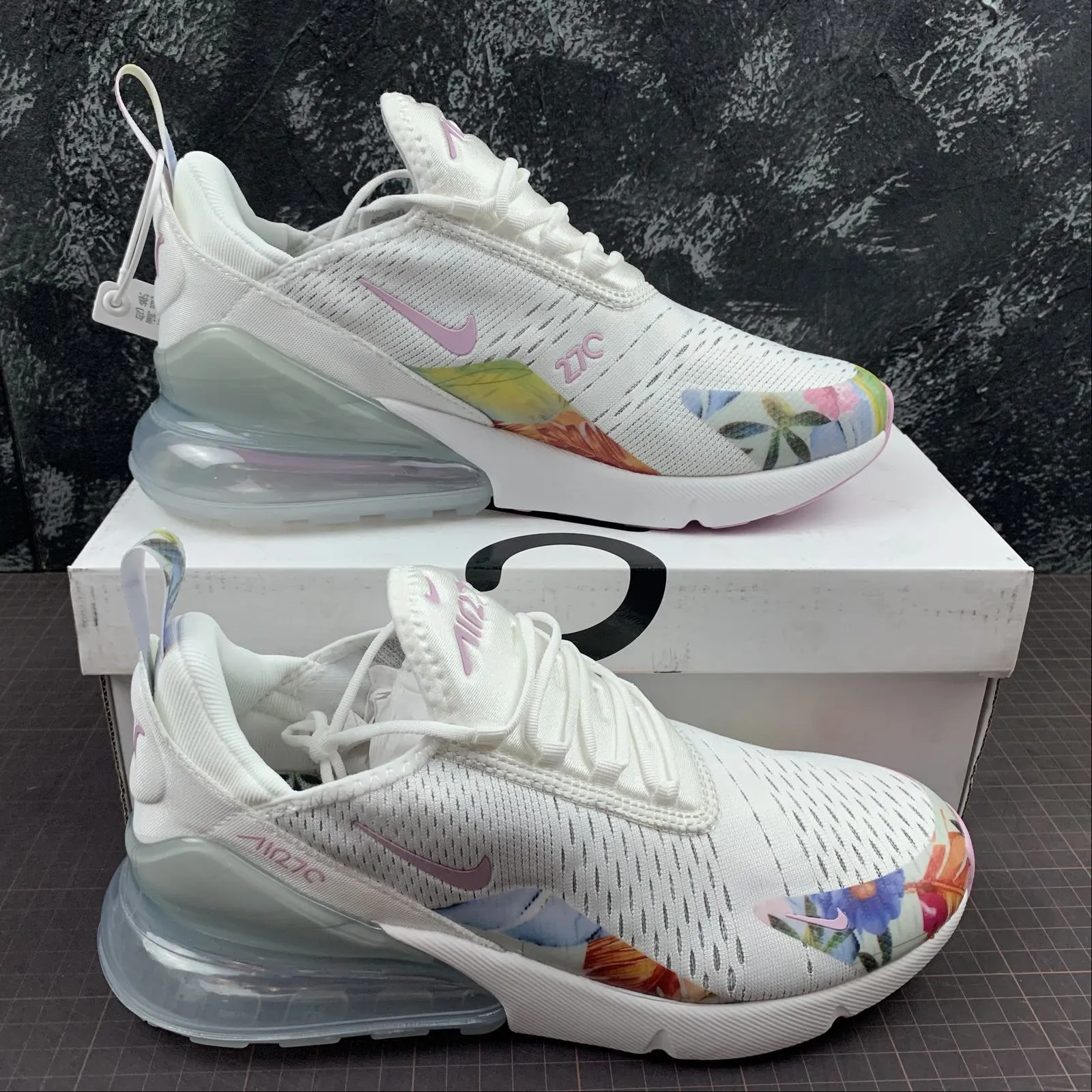 Air Max 270 PRM Summit White LT Arcticpink AT6819-100 running tops