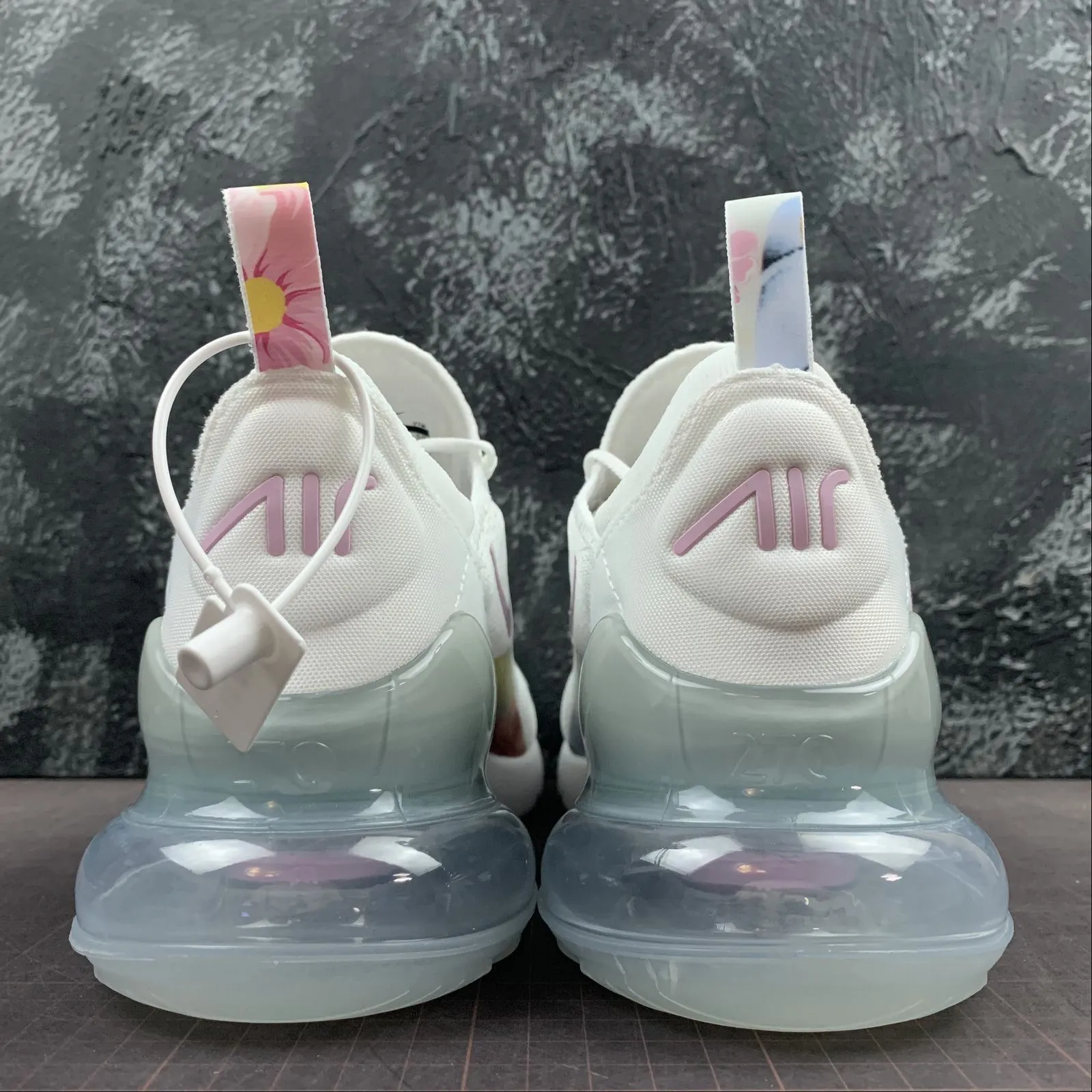 Air Max 270 PRM Summit White LT Arcticpink AT6819-100 Easy Glide