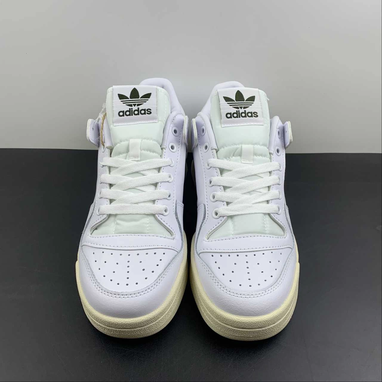 Multi Use Adidas Forum 84 Low ADV White Khaki