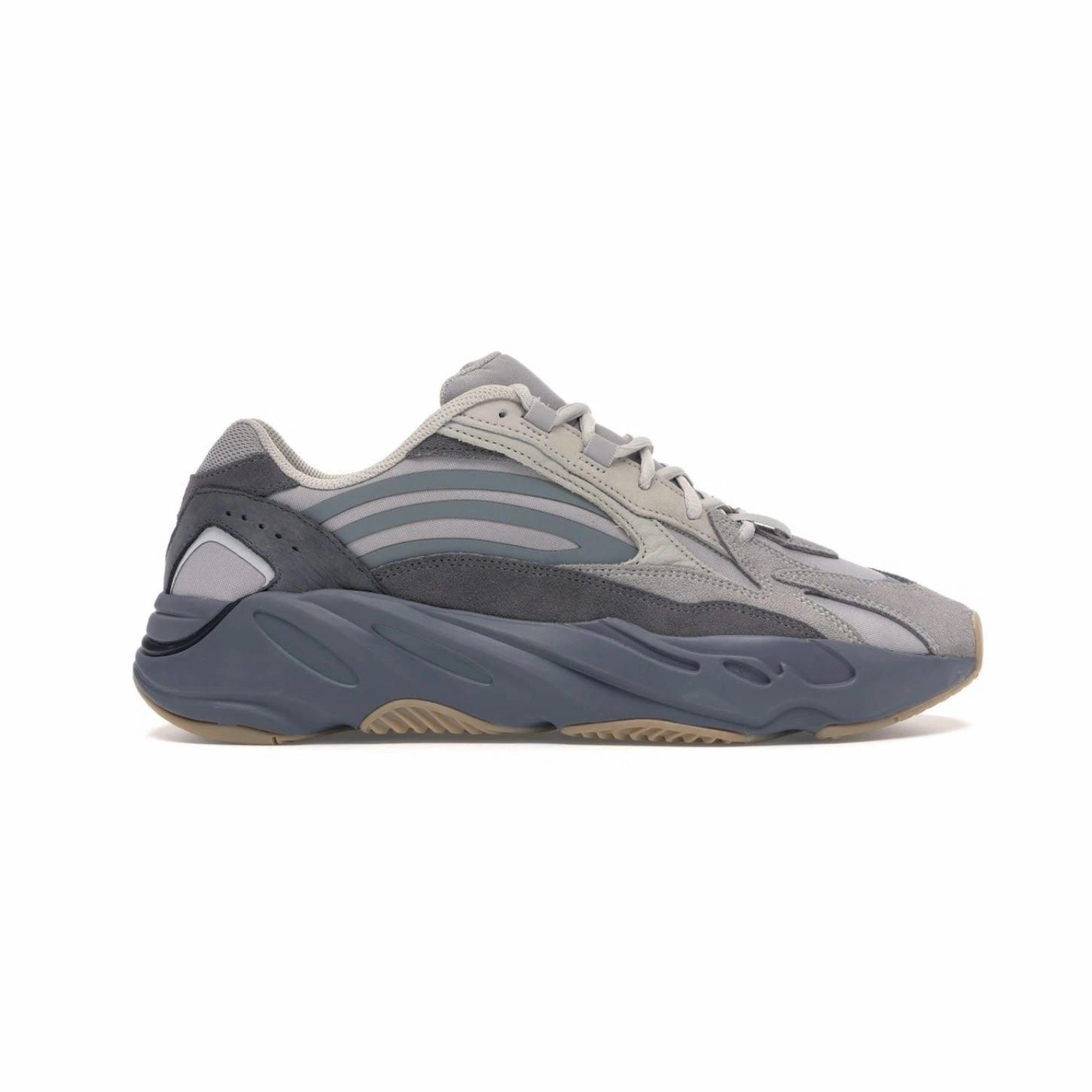 Streamlined ease YEEZY 700 'TEPHRA'