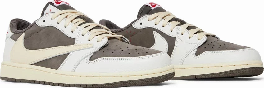 Comfort Upper Any Terrain Nike Jordan 1 Low x Travis Scott Reverse Mocha