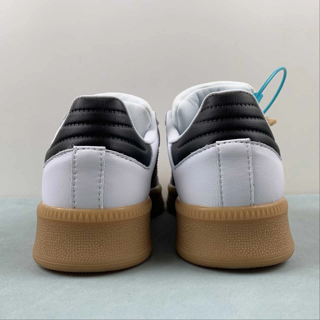 Commuter Fit Adidas Samba XLG Cloud White Core Black Brown IE1377