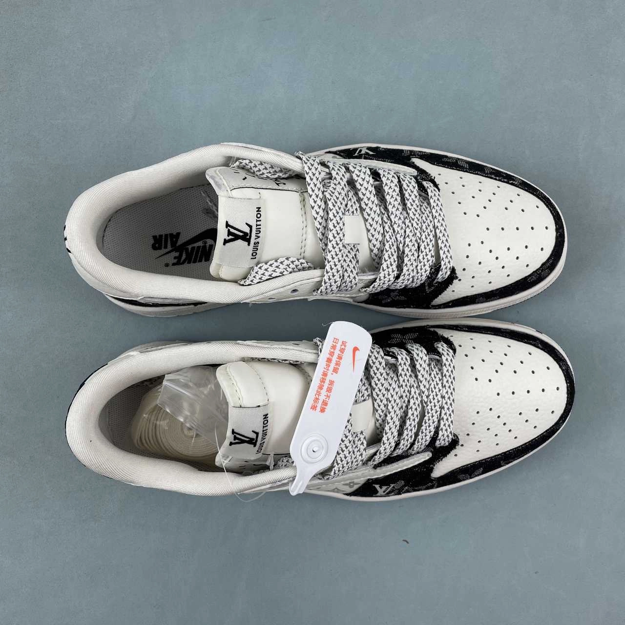 Multi Directional Flex Grooves All-weather lining Fragment Design x Travis Scott x Air Jordan 1 Low OG SP LV Off White Black SJ2068-008